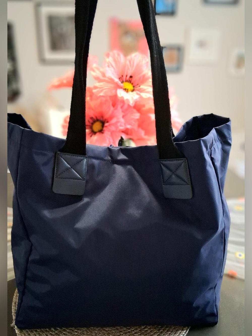 MARC JACOBS LARGE NYLON TOTE WEEKENDER BAG - Picture 4 of 10